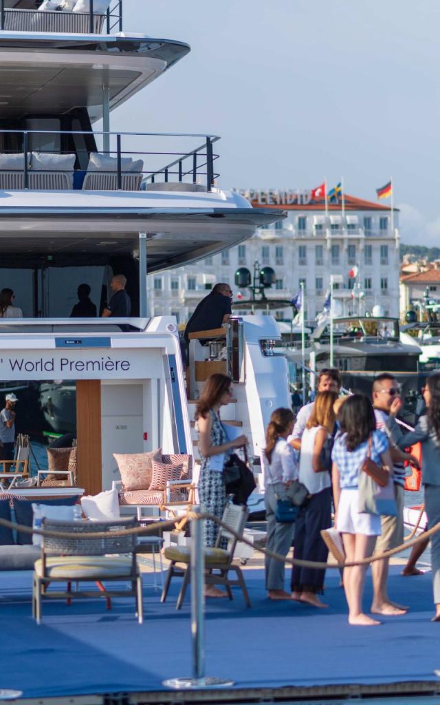 Cannes Yachting Festival Yacht Tour